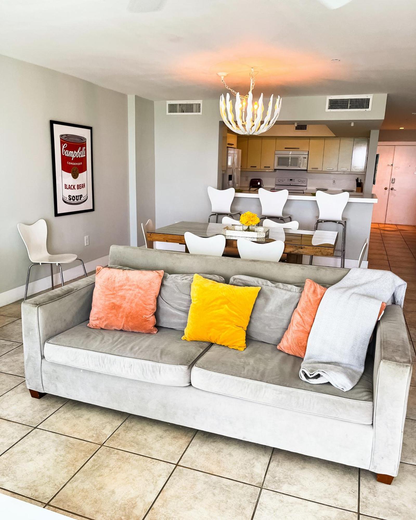 Castle Pavillon 8 Beachfront - Private Beach Access Loft With 2-Story, Pool, Tennis, Free Parking Access Miami Beach Bagian luar foto